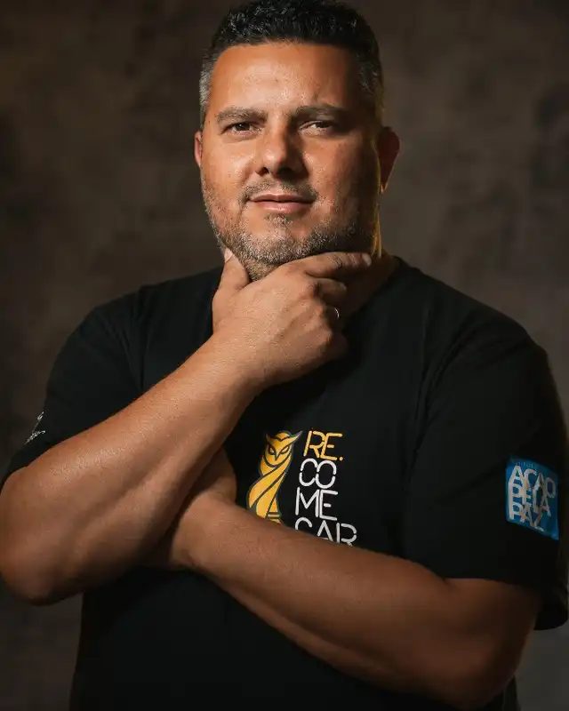 Leonardo Precioso — empreendedor social e fundador do Instituto Recomeçar